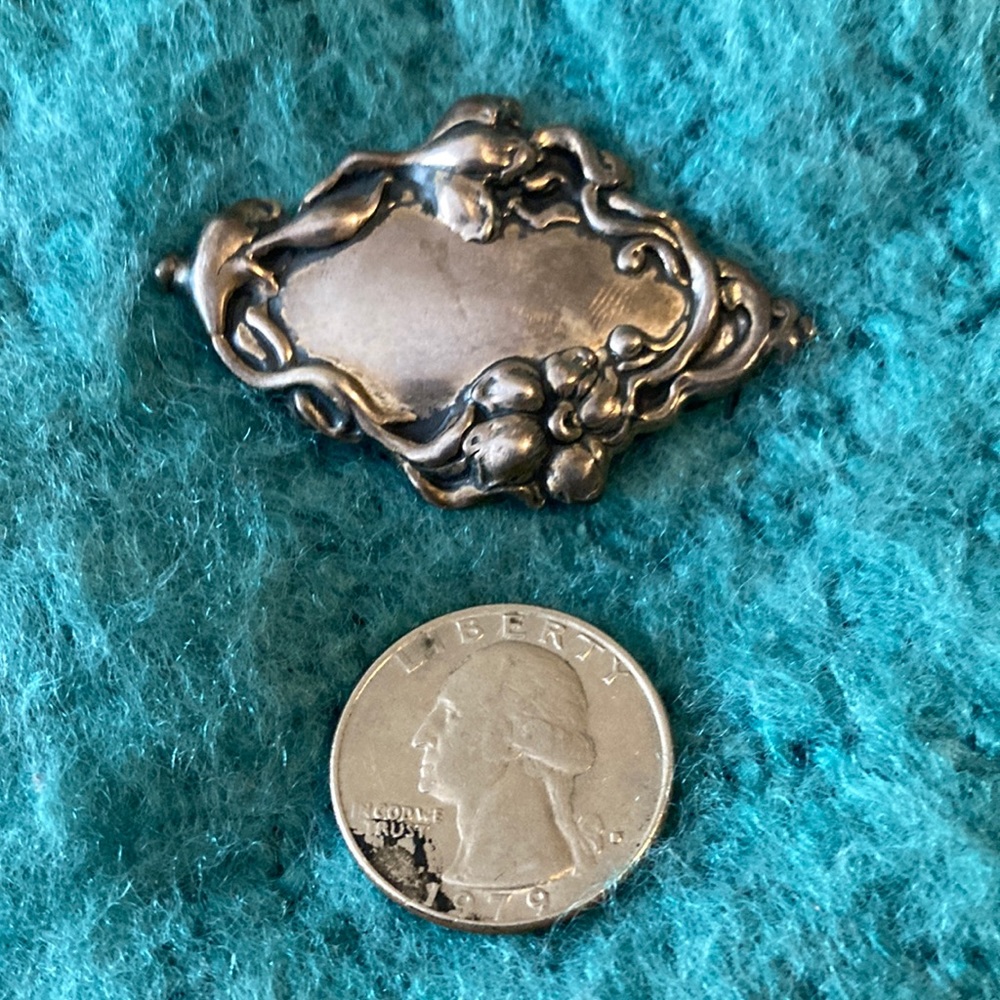Vintage silver brooch